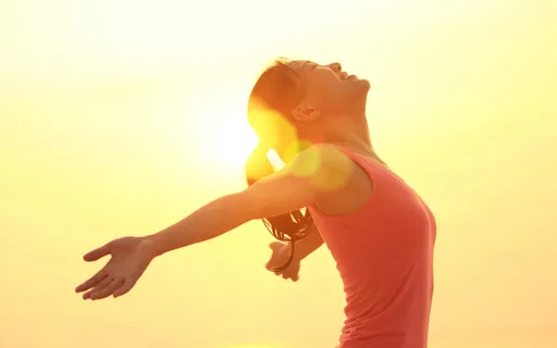 4-Minute Meditation: A Smile Uplifts