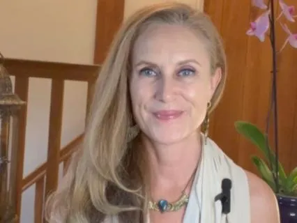 4-Minute Nervous System Reset: Simple Somatic Practice