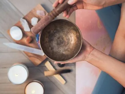 432 Hz Meditation Music With Tibetan Singing Bowls