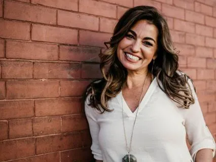 495: Debra Martin’s Near Death Experiences & Divine Healing