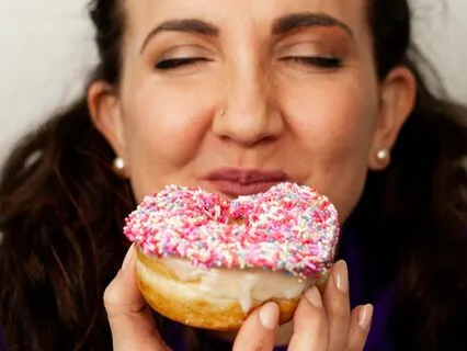 5-Min Meditation For When You're Feeling Stressed About Food