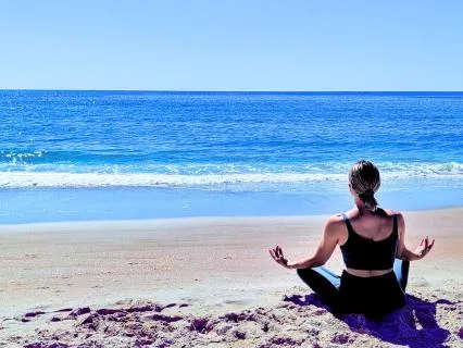 5-Minute Body Scan Meditation | Relax & Notice Your Body