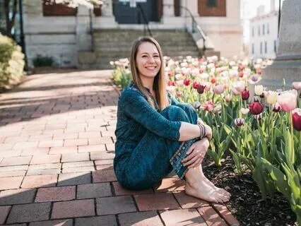 5-Minute Breathing Space Meditation To Center You