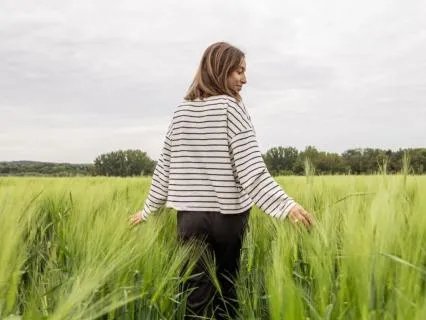 5 Minute Meditation To Calm Your Mind And Ease Overthinking