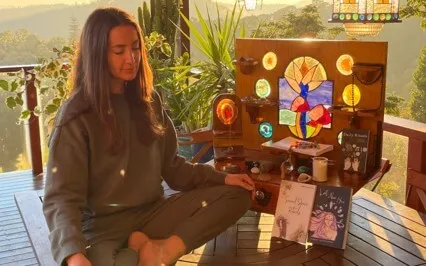 5 Minute Meditation To Feel The Energy Of Your Soul