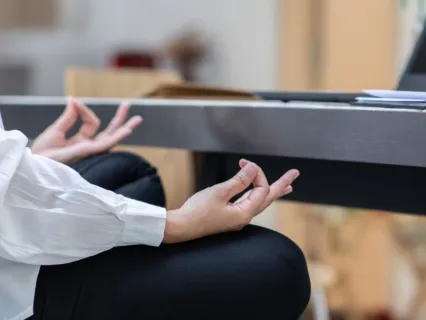 5-Minute Mindful Practice To Center Yourself