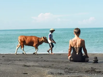 5-Minute Mindfulness - Meditation On Sounds