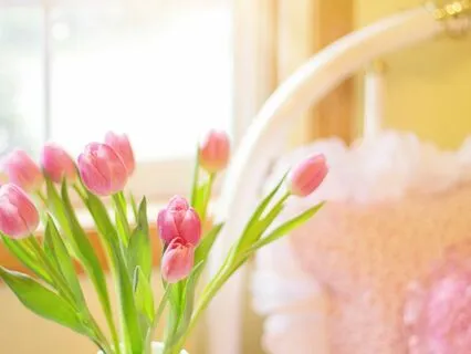 5-Minute Morning Meditation To Manifest With Your Heart