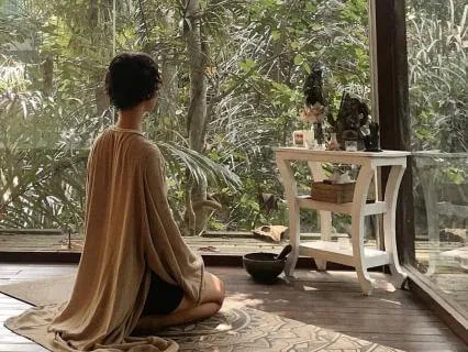 5-Minute Morning Peace: Arriving In Your Body