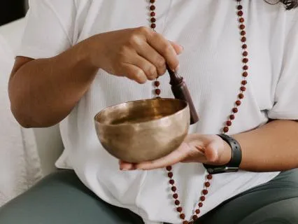 5-Minute Sound Bath for Stillness