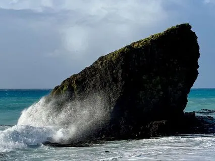 5 Minute Strong Waves At The Beach