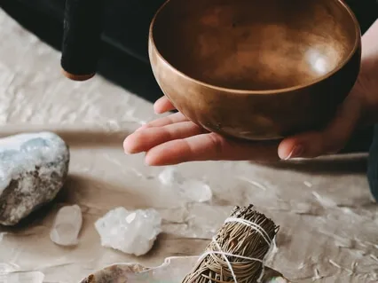 5 Minute Tibetan Sound Bath For Healing
