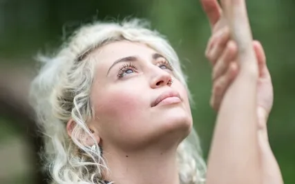 5 Minutes Of Presence