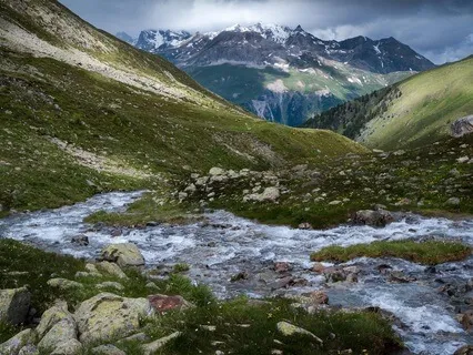 5 Minutes Of River Calm