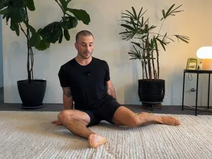 5 Min Hip Stretch Routine