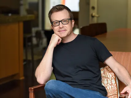 7 Daily Habits To Ease An Anxious Mind And Be Happier