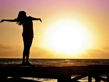 7 Minute Hot Girl Summer Visualisation Meditation