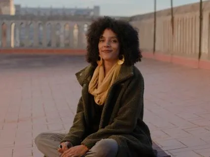 7-Minute Midday Grounding | When The Day Feels Like Too Much