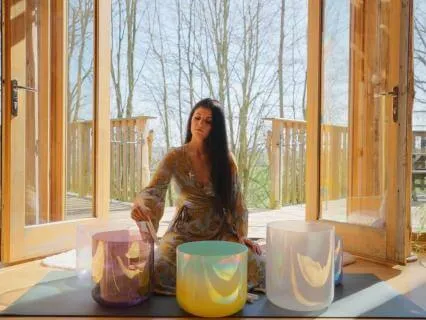 7-Minute Voice & Crystal Bowl Sound Bath Meditation