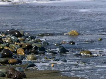 8 Hour Rolling Waves for Sleep – Stereo, No Voice