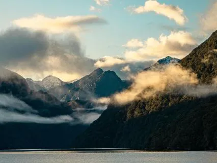 8 Hours Deep Sleep Music: Calm Seamless Relaxation