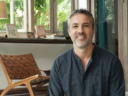 8D Binaural Beats To Relieve Stress & Anxiety