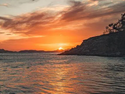 8Hr Sleep Meditation To The Sounds Of The Ocean (No Music)