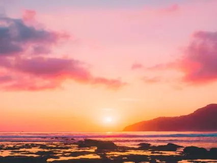 9 Hours Pink Noise For Sleep, Starting With Peaceful Piano