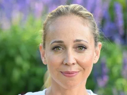 9-Min Pause: Embodied Breath Awareness