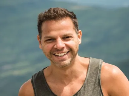 9 Signs You're Going Through A Spiritual Awakening (And What To Do About Them)