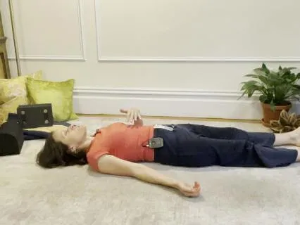 A Brief Hanna Somatic Yoga Practice