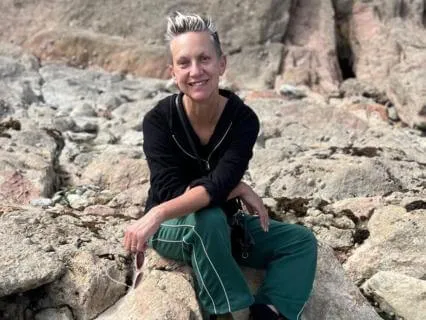 A Gentle Check-In: Sensing The Body With Kindness