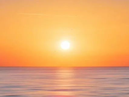 A Gentle Morning Meditation To Wake Up Slowly (In Bed)