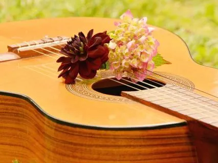 A Helping Hand, Please - Live Guitar Improvisation (13 May)