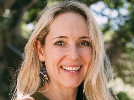 A Mantra To Feel Alive And At Home In The Present Moment