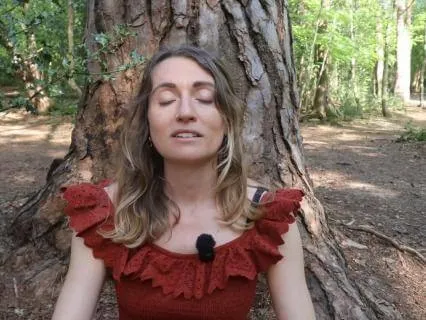 A Mindfulness Meditation for Grounding & Anxiety Relief