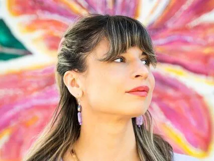 A Sacred Pause To Move Through Your Day With Love