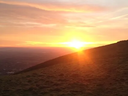 A Smile Trickles Across The Horizon (Piano)