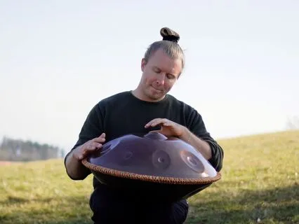 A Thousand Miles – Handpan Journey Into Stillness