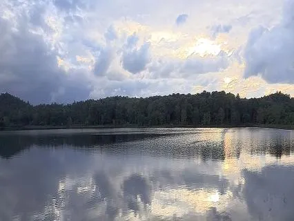Abraxa: Mirror Lake
