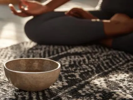 Abundance Energy Flow – Relaxing Mind & Soul Music