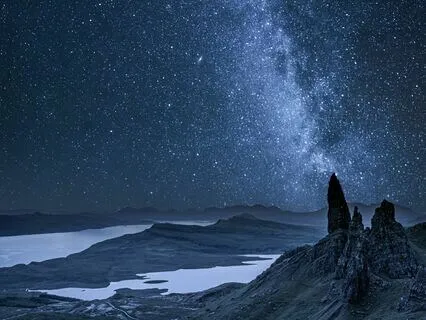 Abundant Rest: Attract Abundance Through Sleep