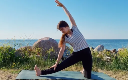 After Work & Travel | Feel-Good Yoga For Stress Relief