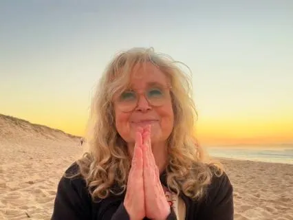Ahh • Ooh • Mmm For Deep Calm | Voice Yoga By The Ocean