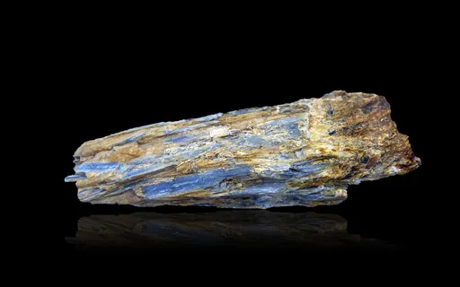 Alignment With Kyanite To Express Your Infinite True Self