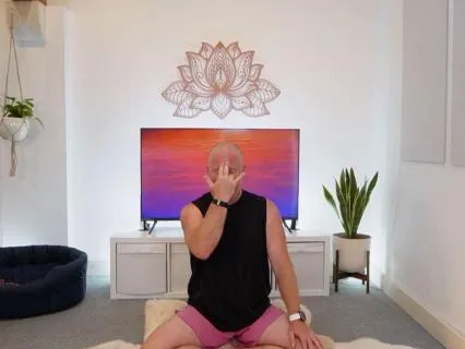 Alternating Nostril Breath | 10-Minute Calm