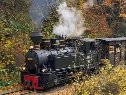 Ambience Sound Of Victorian Train Ride And Soothing Rain