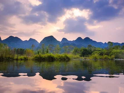 Ambient Background Music: Nature And Love (Five Minutes) 