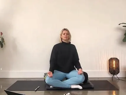 An Evening Grounding Ritual for Calm & Relaxation