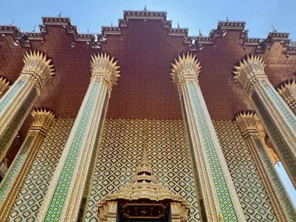 Ancient Echoes - Meditative Soundscape